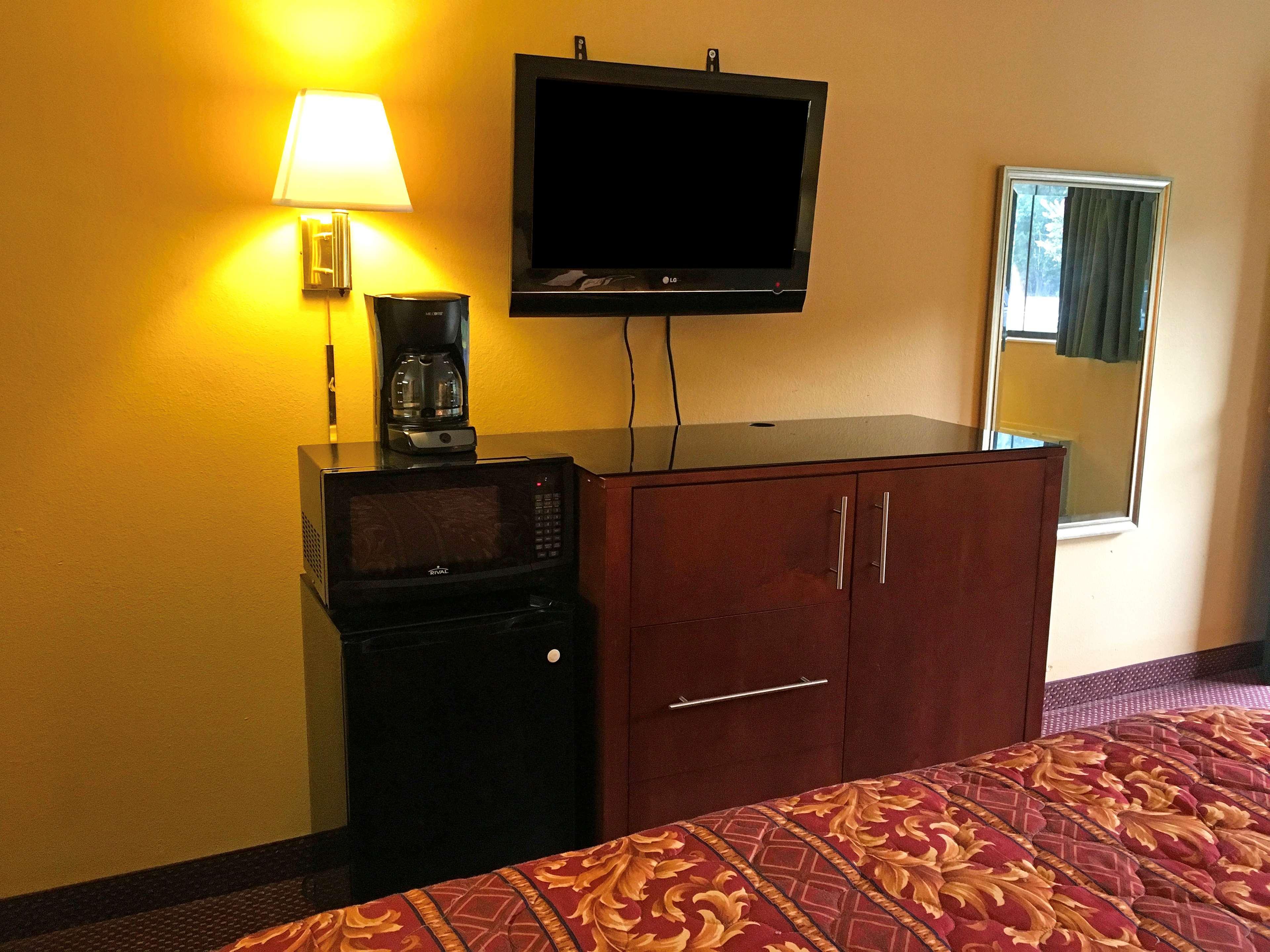 Days Inn By Wyndham York Alabama Exteriör bild