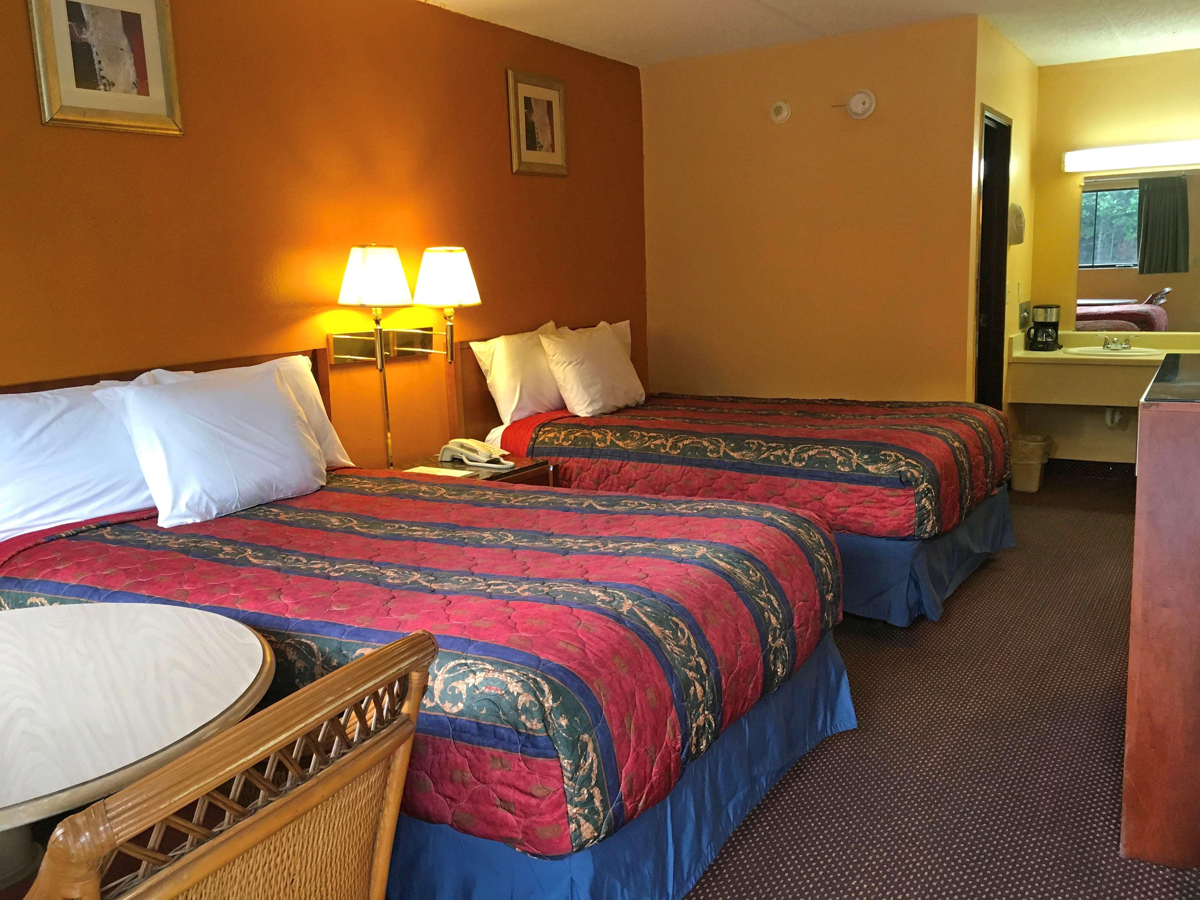 Days Inn By Wyndham York Alabama Exteriör bild