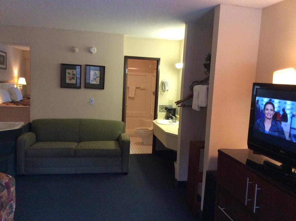 Days Inn By Wyndham York Alabama Exteriör bild